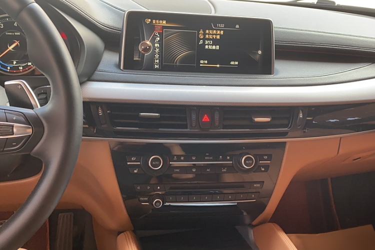 Used BMW X6 2015 xDrive35i Leading Model Audio And AC Panel