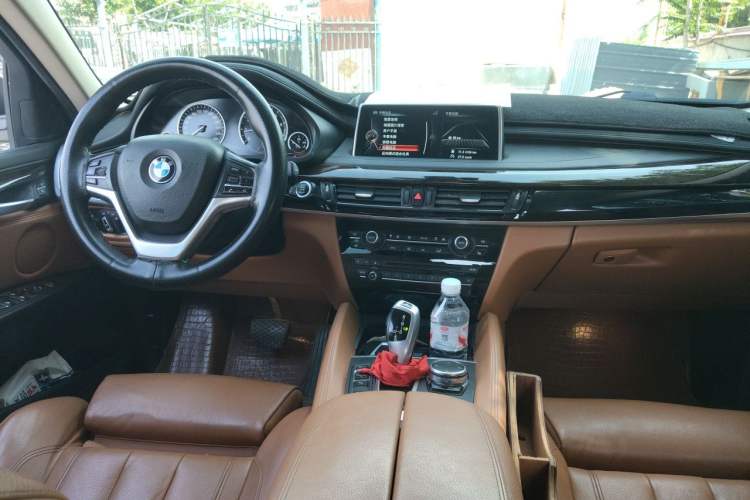 Used BMW X6 2015 xDrive28i Center Console