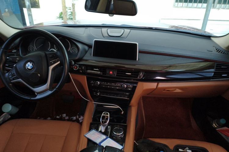 Used BMW X6 2015 xDrive35i Luxury Edition Center Console