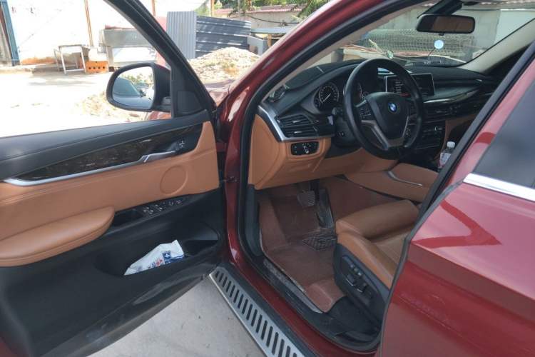 Used BMW X6 2015 xDrive28i Driver Seat