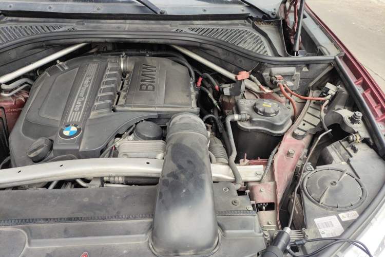 Used BMW X6 2015 xDrive35i Leading Model Engine Bay Left