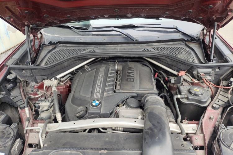 Used BMW X6 2015 xDrive35i Leading Model Engine Bay