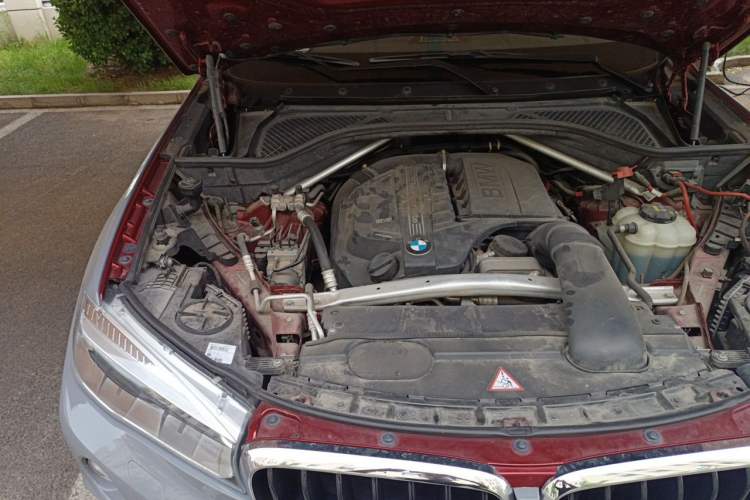 Used BMW X6  Engine Bay Right