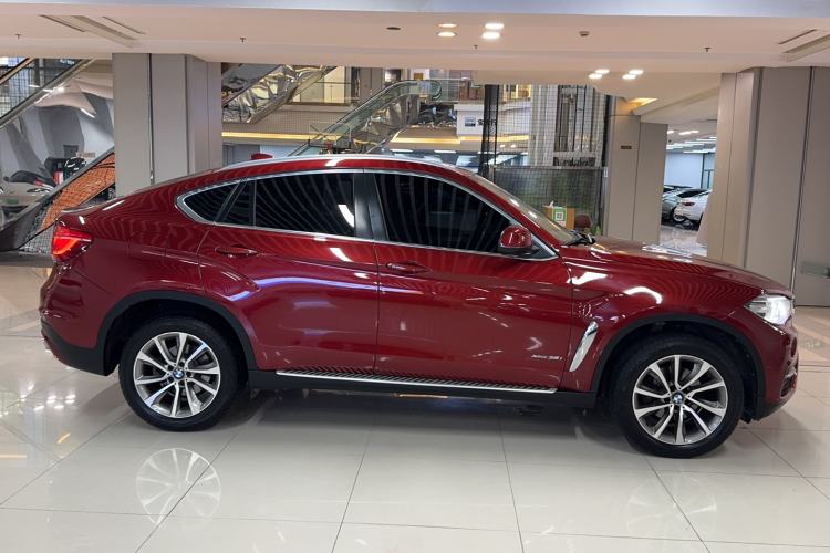 Used BMW X6 2015 xDrive35i Leading Model Exterior 2
