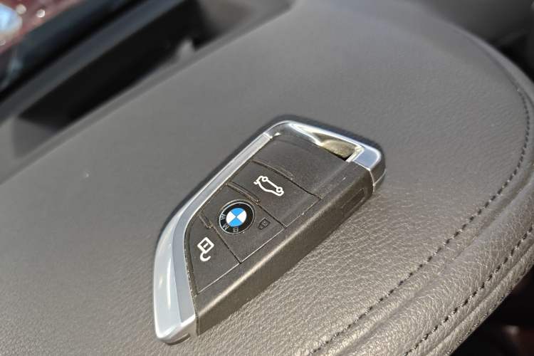Used BMW X6 2015 xDrive35i Luxury Edition Interior 1