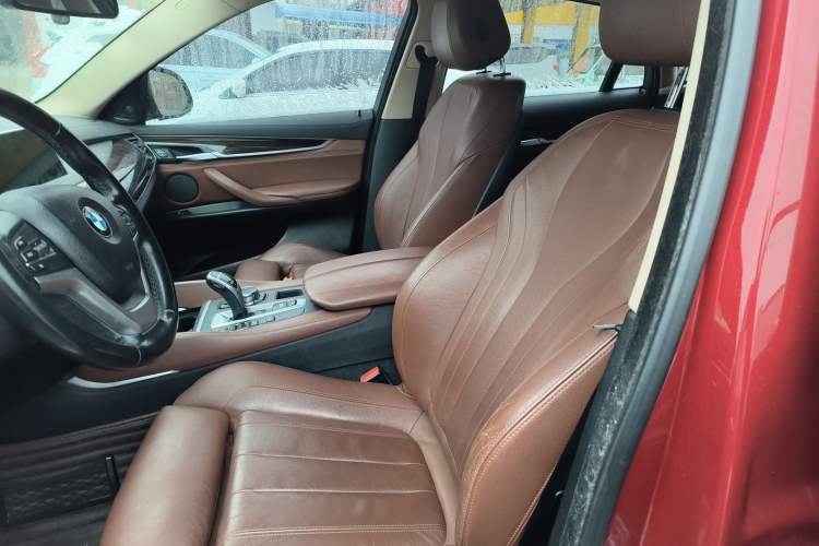 Used BMW X6 2015 xDrive35i Luxury Edition Left Front Seat