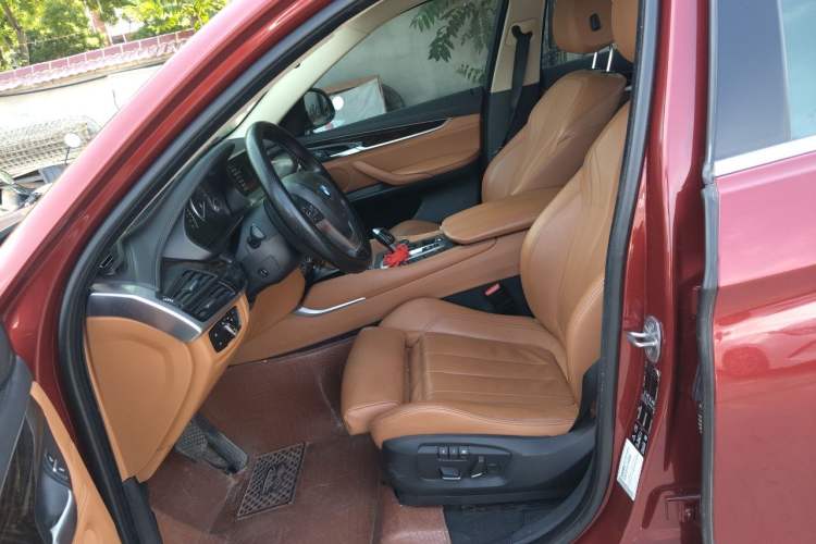 Used BMW X6 2015 xDrive28i Left Front Seat