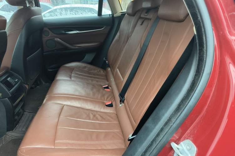 Used BMW X6 2015 xDrive35i Luxury Edition Left Rear Seat