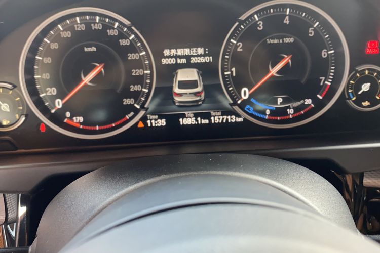Used BMW X6 2015 xDrive35i Leading Model Odometer Close Up