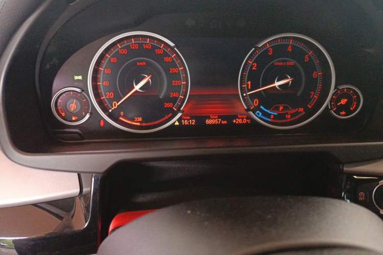 Used BMW X6  Odometer Close Up
