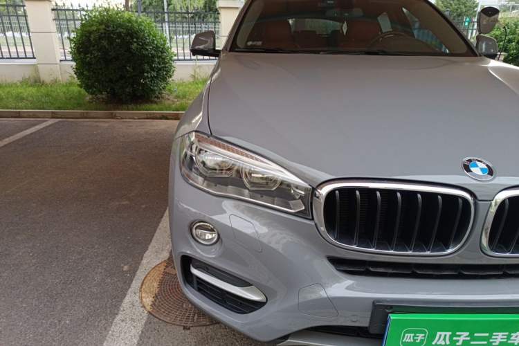 Used BMW X6  Right Front Headlight