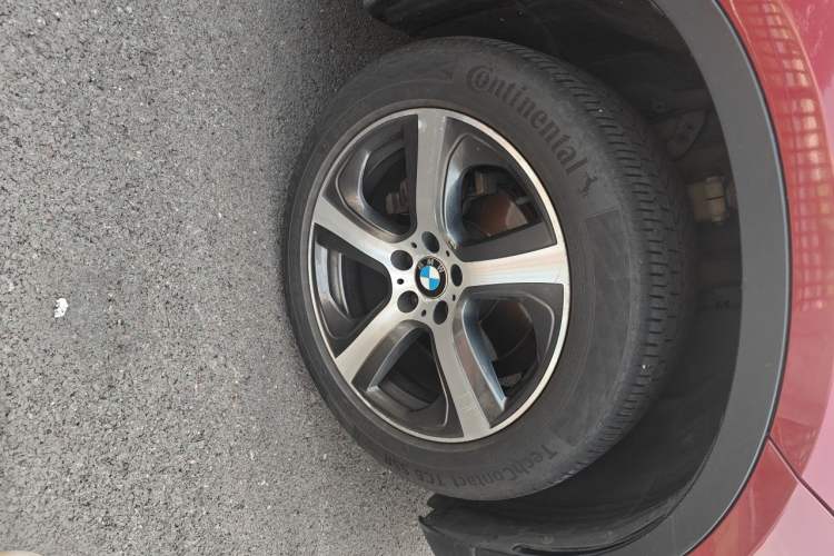 Used BMW X6 2015 xDrive35i Luxury Edition Right Front Wheel Hub