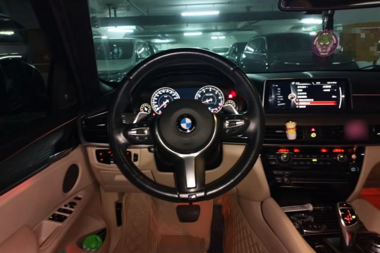Used BMW X6 2015 xDrive50i M Sport model Steering Wheel
