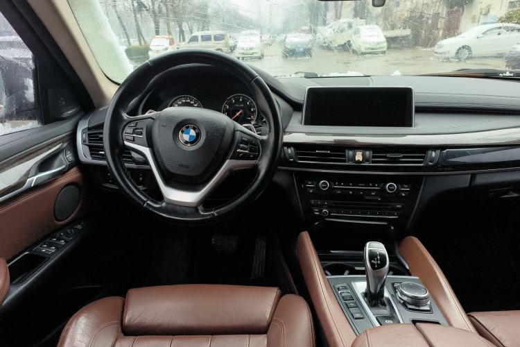 Used BMW X6 2015 xDrive35i Luxury Edition Steering Wheel