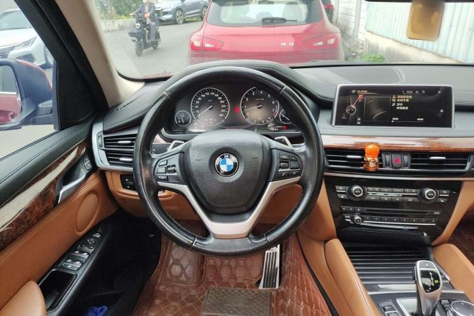 Used BMW X6 2015 xDrive35i Leading Model Steering Wheel