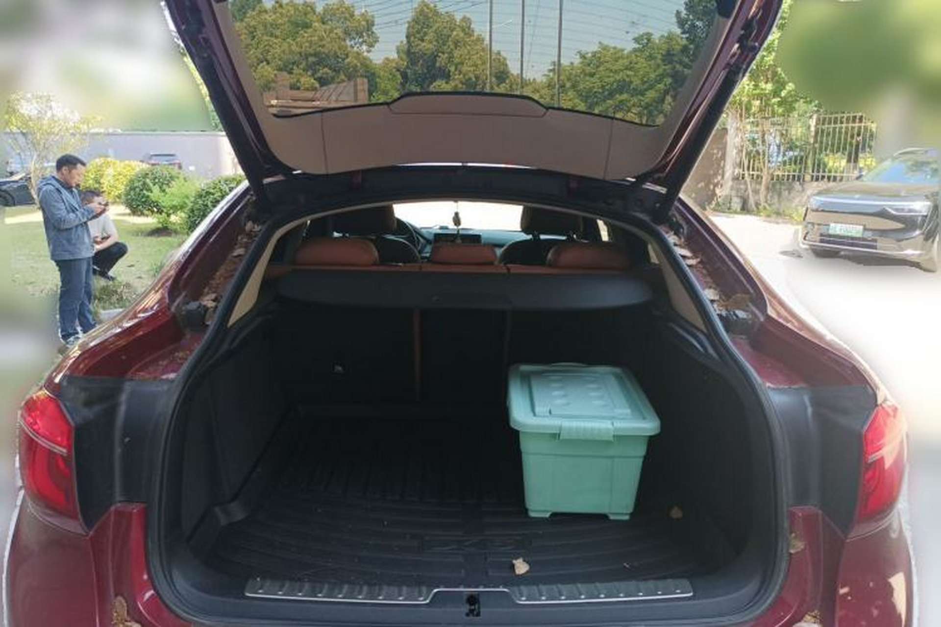 Used BMW X6 2015 xDrive28i Trunk