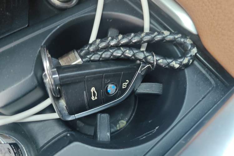 Used BMW X6 2015 xDrive35i Luxury Edition Vehicle Key