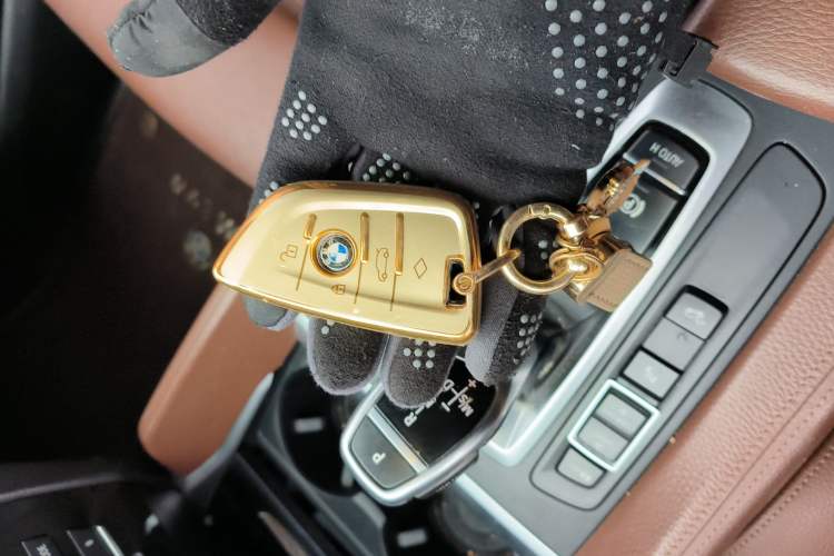 Used BMW X6 2015 xDrive35i Luxury Edition Vehicle Key