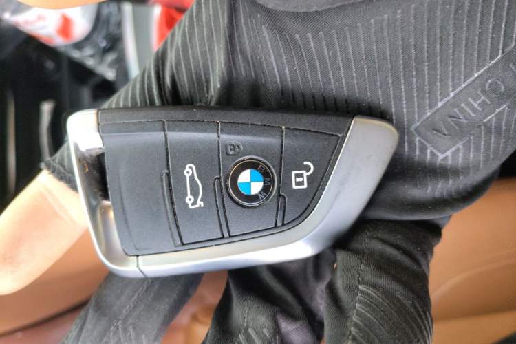 Used BMW X6 2015 xDrive28i Vehicle Key