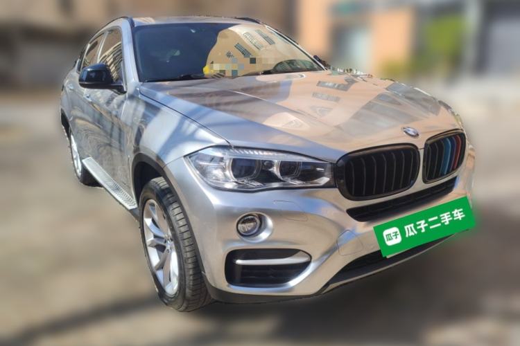 Used BMW X6 2015 xDrive28i Front Right 45 Deg