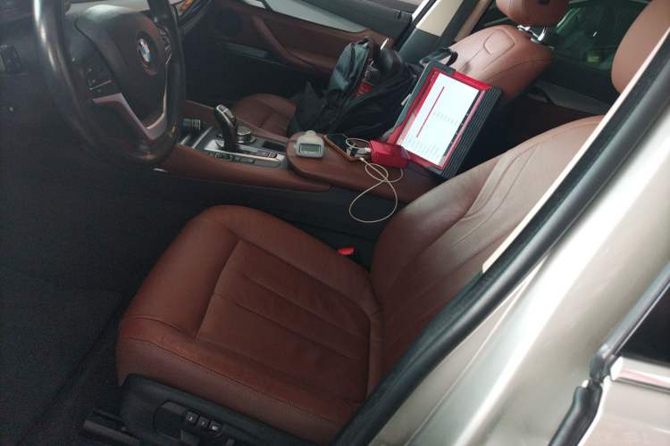 Used BMW X6 2015 xDrive35i Leading Model Left Front Seat