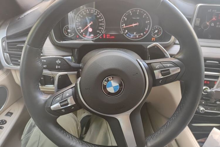 Used BMW X6 2015 xDrive50i M Sport model Steering Wheel
