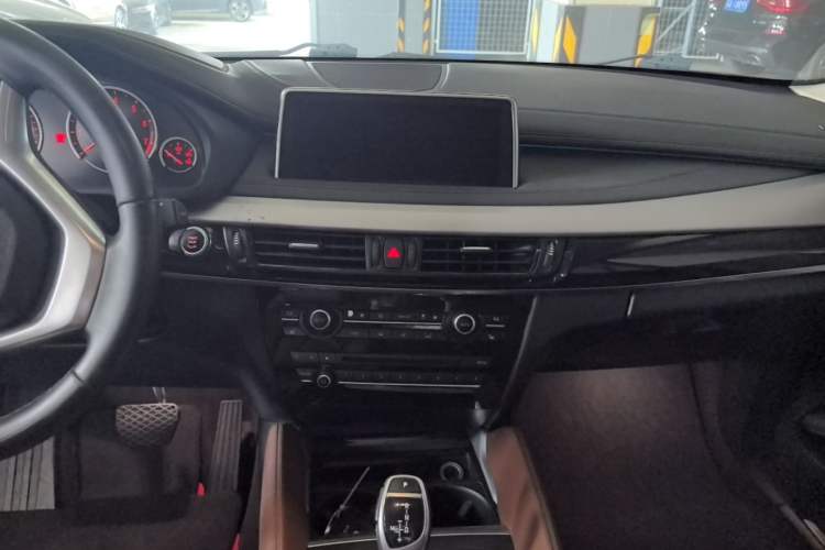 Used BMW X6 2015 xDrive35i Leading Model Audio And AC Panel