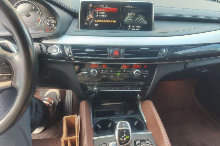 Used BMW X6 2015 xDrive35i Leading Model Audio And AC Panel