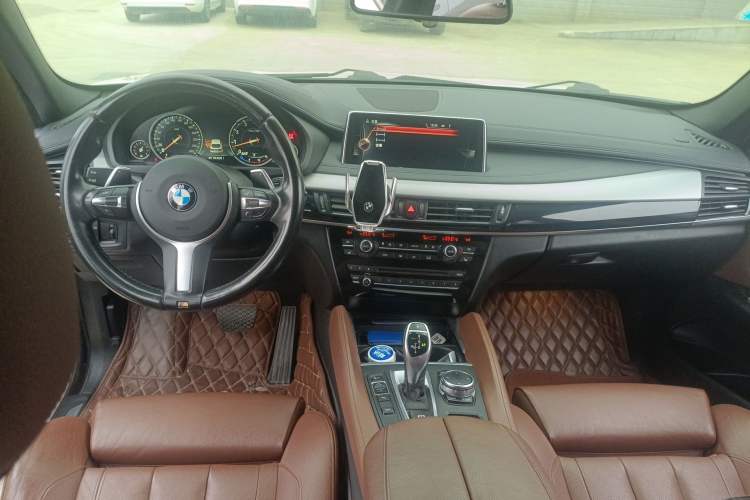 Used BMW X6 2015 xDrive35i Luxury Edition Center Console