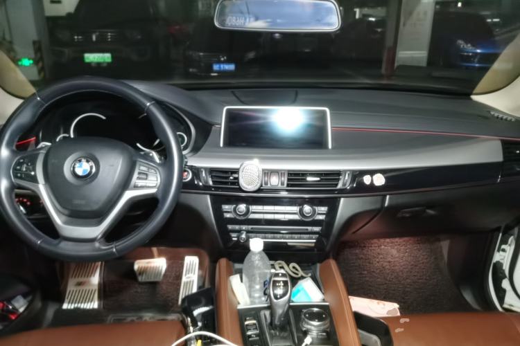 Used BMW X6 2015 xDrive35i Leading Model Center Console