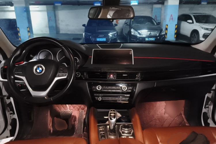 Used BMW X6 2015 xDrive35i Leading Model Center Console