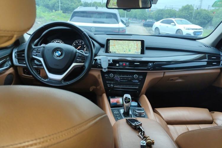 Used BMW X6 2015 xDrive35i Luxury Edition Center Console