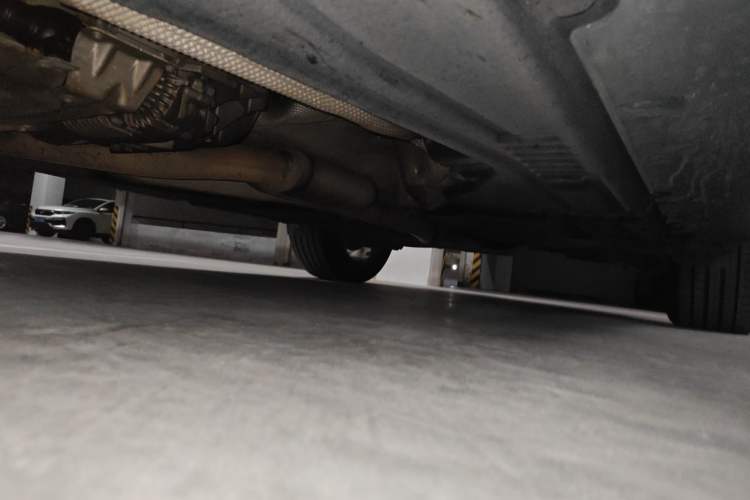 Used BMW X6 2015 xDrive28i Chassis Front Left