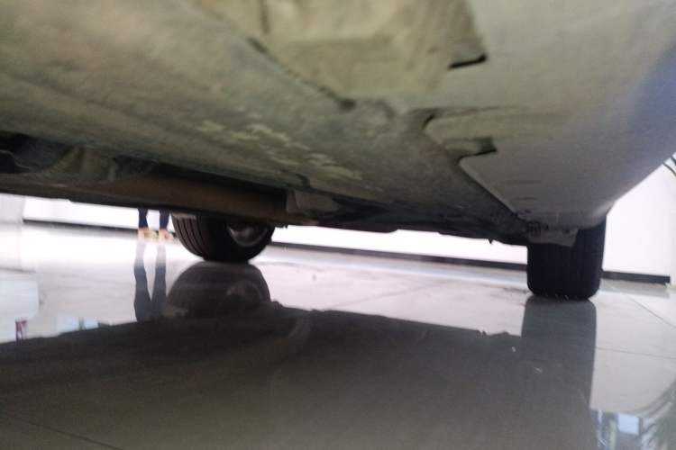 Used BMW X6  Chassis Front Left
