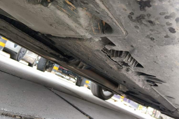 Used BMW X6  Chassis Front Left