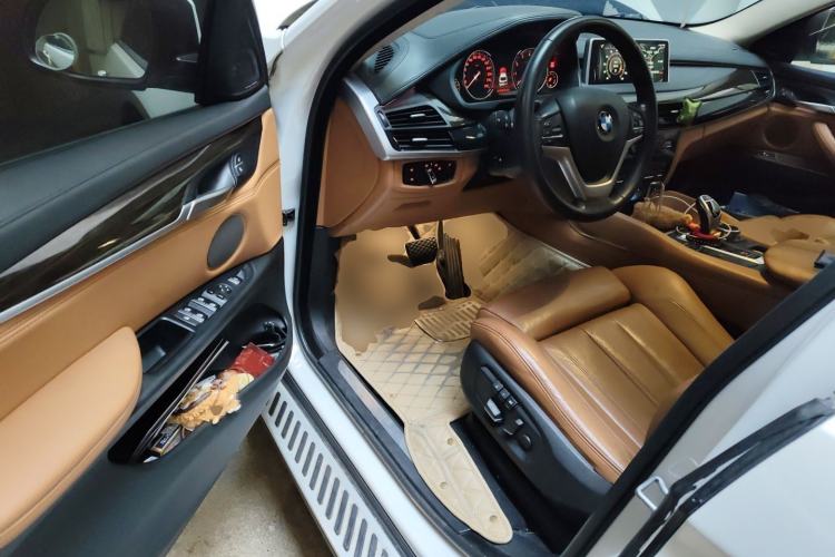 Used BMW X6 2015 xDrive35i Luxury Edition Driver Seat