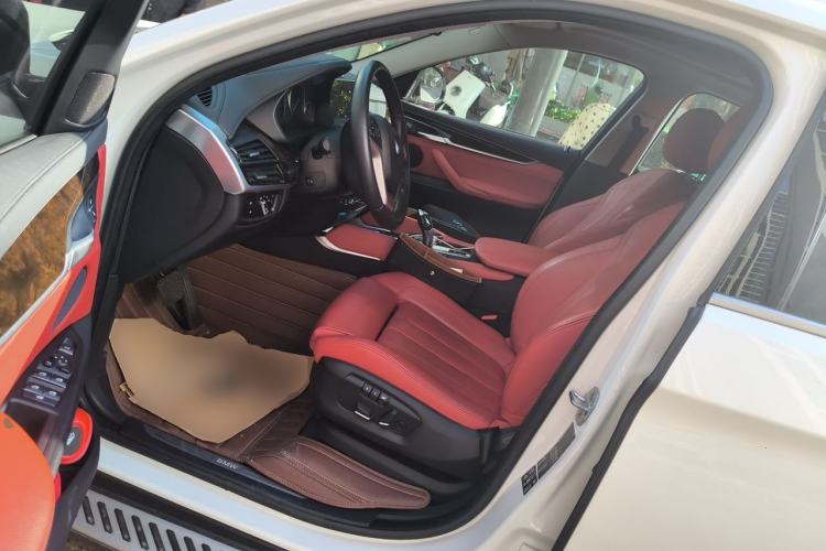 Used BMW X6 2015 xDrive28i Driver Seat