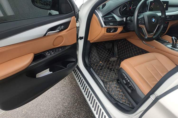 Used BMW X6 2015 xDrive35i Leading Model Driver Seat
