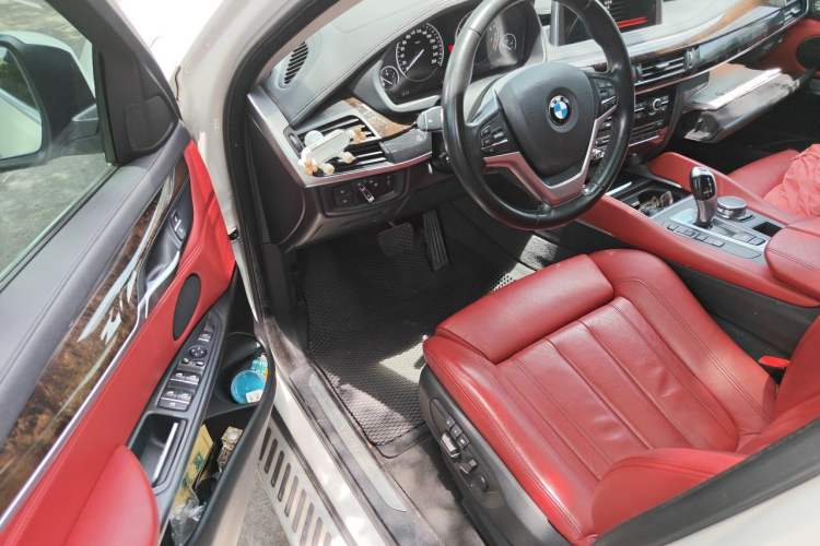 Used BMW X6 2015 xDrive28i Driver Seat