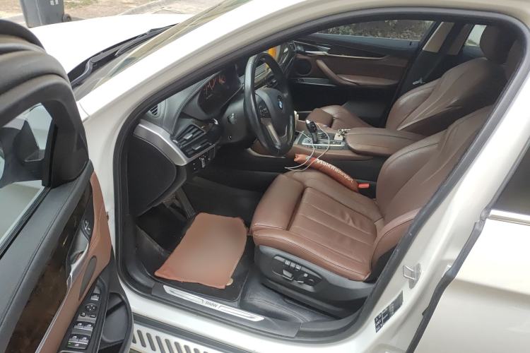 Used BMW X6 2015 xDrive28i Driver Seat