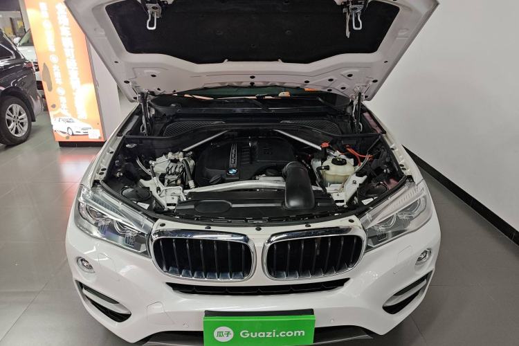 Used BMW X6 2015 xDrive35i Leading Model Engine Bay