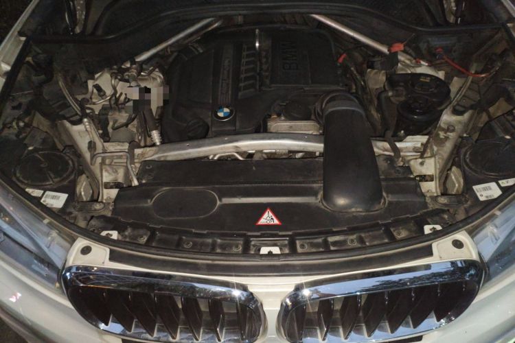 Used BMW X6 2015 xDrive35i Luxury Edition Engine Bay