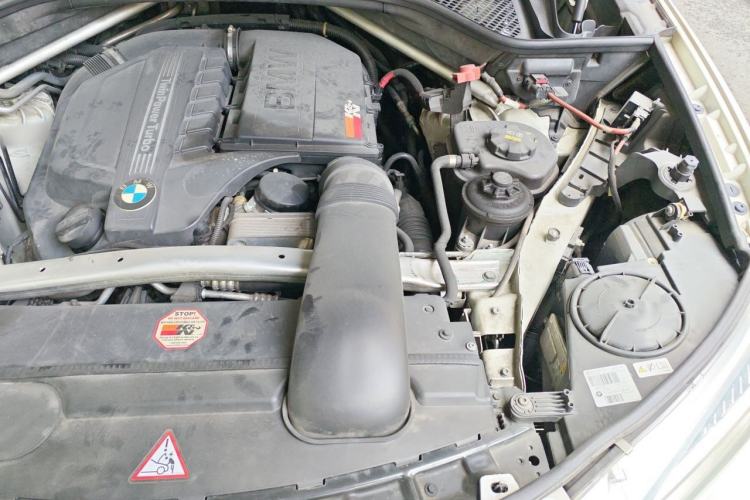 Used BMW X6 2015 xDrive35i Leading Model Engine Bay Left
