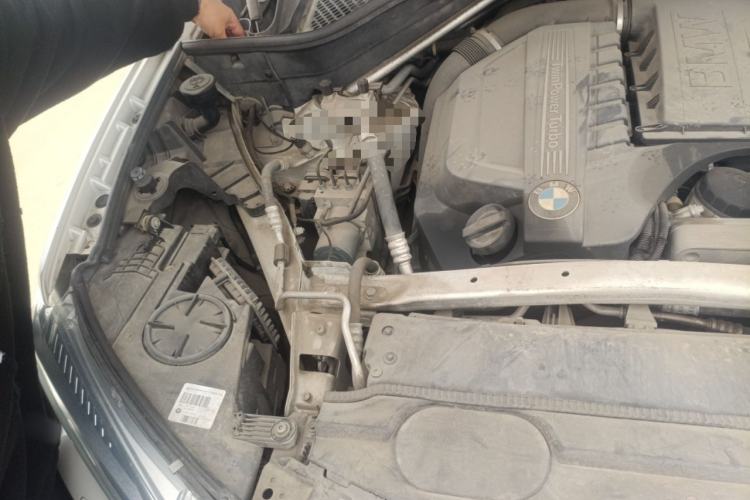 Used BMW X6 2015 xDrive35i Luxury Edition Engine Bay Right