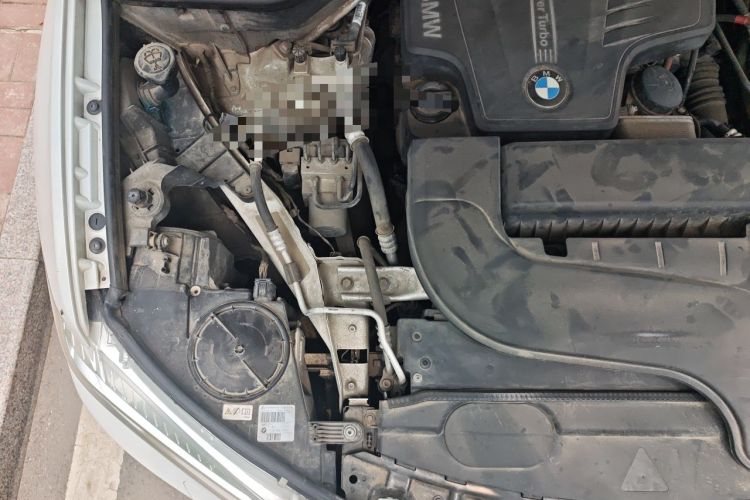Used BMW X6 2015 xDrive28i Engine Bay Right