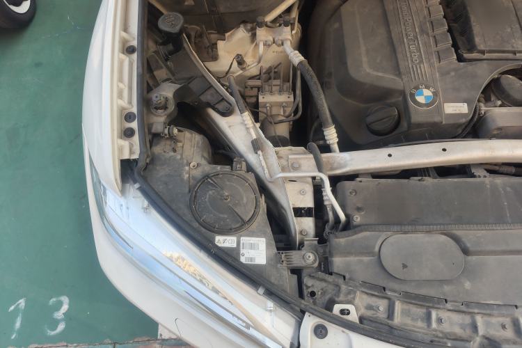 Used BMW X6 2015 xDrive35i Leading Model Engine Bay Right