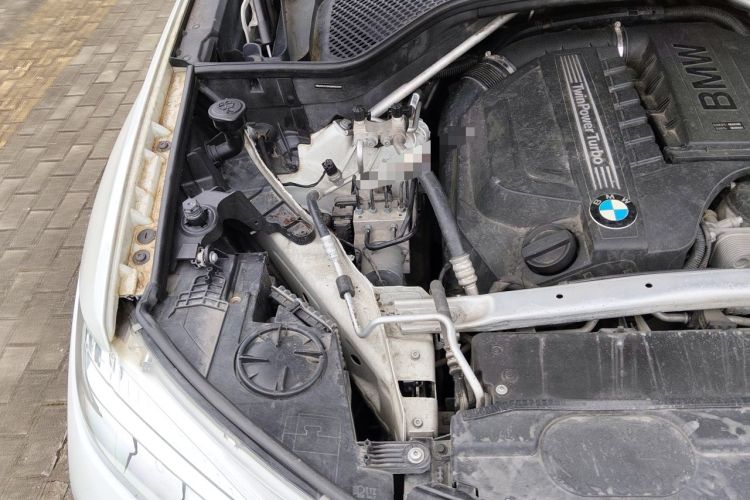 Used BMW X6 2015 xDrive35i Leading Model Engine Bay Right