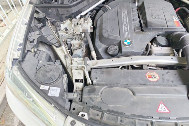 Used BMW X6 2015 xDrive35i Leading Model Engine Bay Right