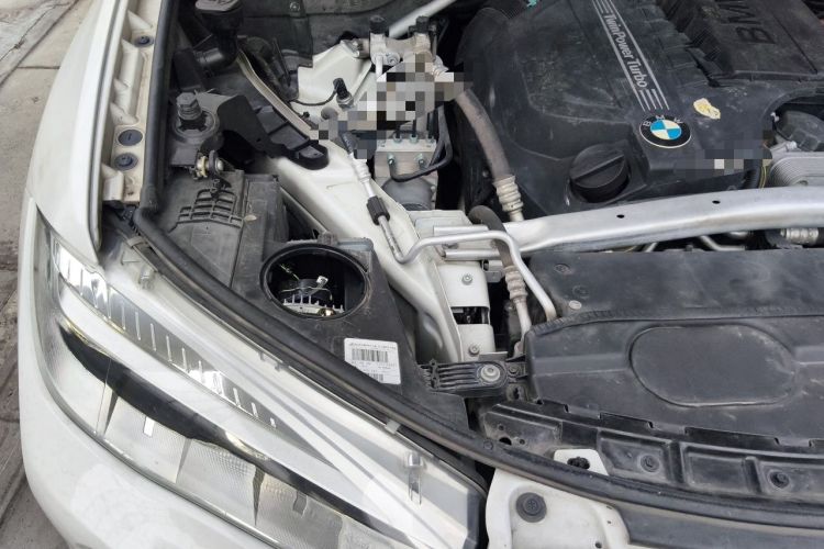 Used BMW X6  Engine Bay Right