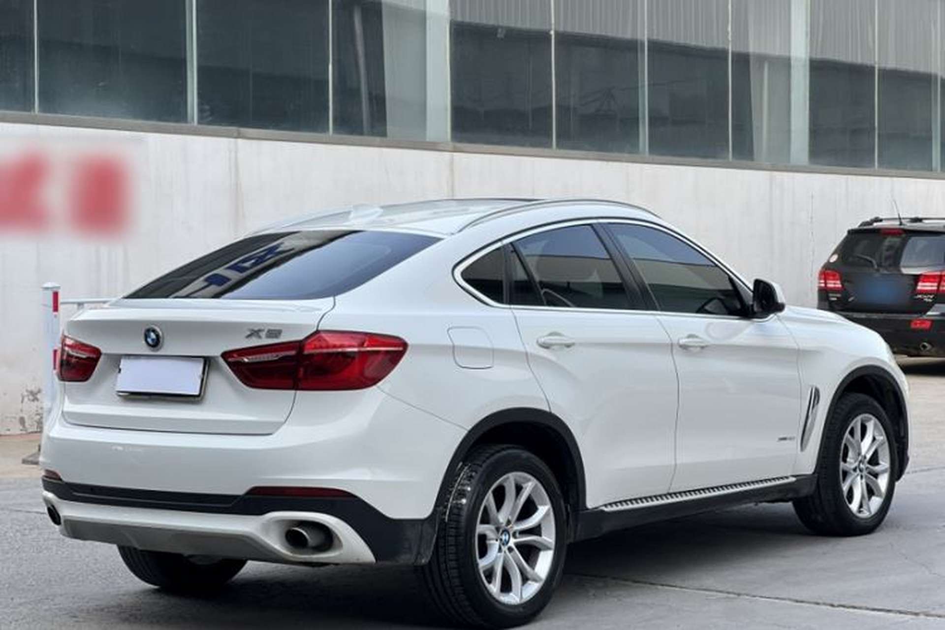 Used BMW X6 2015 xDrive35i U.S. specification Exterior 3